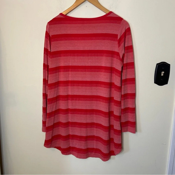 Lularoe Lynnae Red Stripe Long Sleeve Tunic Top Size M - Picture 4 of 4